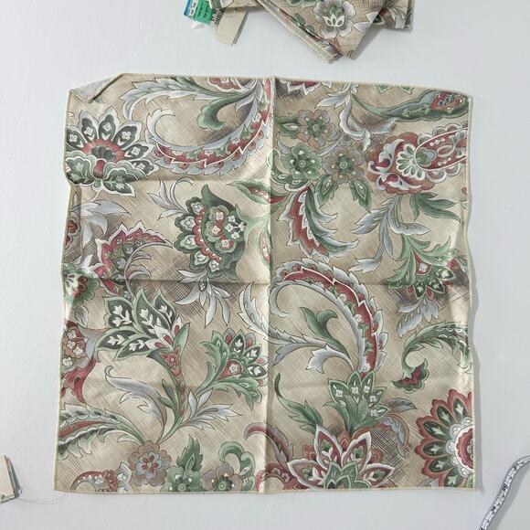 Paisley Floral Fabric Napkins Set 4 Vintage Dinner 90s 17x17 NEW Deadstock - Picture 4 of 5